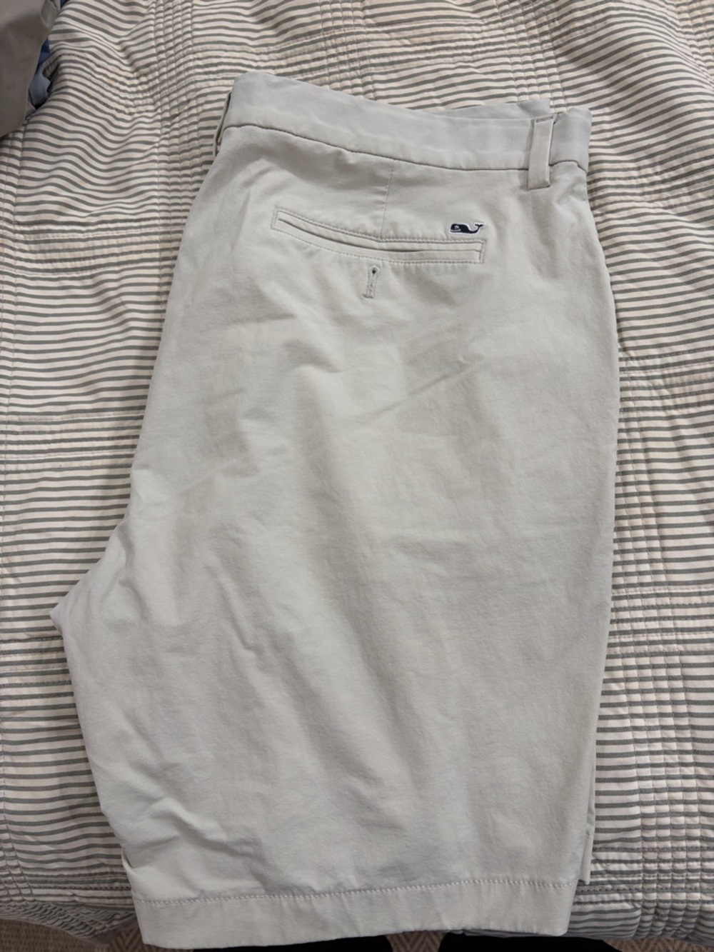 Vineyard Vines 9” inseam golf shorts